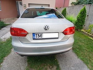 VW Jetta - 2011 - benzina - inmatriculat RO - imagine 4