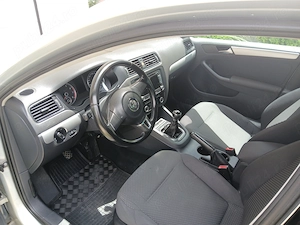 VW Jetta - 2011 - benzina - inmatriculat RO - imagine 7