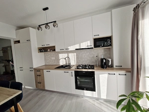Proprietar, vand apartament 2 camere, spatios (69mp), luminos, loc de parcare inclus, langa padure - imagine 3