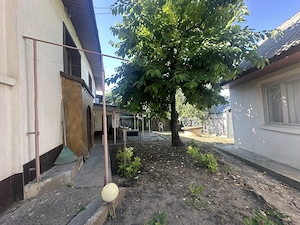 Casă de vânzare în zonă centrală sau schimb cu apartament! - imagine 4