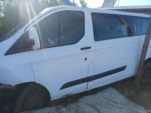 dezmembrez ford transit custom 8+1