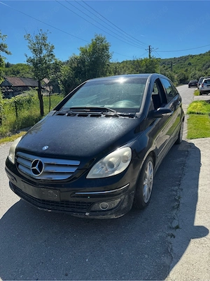 Mercedes B class 2.0d - imagine 4