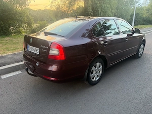 Skoda Octavia 2 facelift 1.2 TSI Ambiente - imagine 9