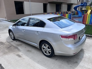 Toyota Avensis 2012, 136.500 km, 2.0D "D-D4", cutie manuala 6+1 6.000 EUR - imagine 5