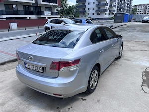 Toyota Avensis 2012, 136.500 km, 2.0D "D-D4", cutie manuala 6+1 6.000 EUR - imagine 3