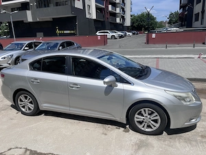 Toyota Avensis 2012, 136.500 km, 2.0D "D-D4", cutie manuala 6+1 6.000 EUR - imagine 2