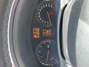 Toyota Avensis 2012, 136.500 km, 2.0D "D-D4", cutie manuala 6+1 6.000 EUR - imagine 9