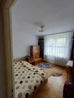 Închiriez apartament central 2 camere 