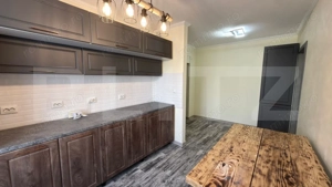 Apartament complet renovat, 57 mp, 2 camere, etaj 4 – zona Micro 15 - imagine 2