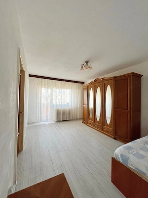 Proprietar, apartament 2 camere confort 1 decomantat
