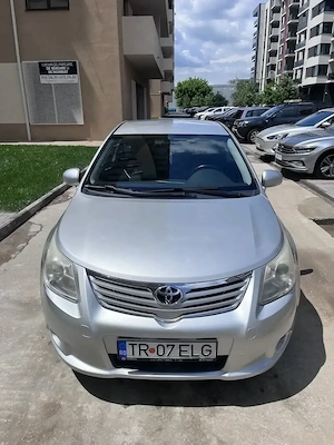Toyota Avensis 2012, 136.500 km, 2.0D "D-D4", cutie manuala 6+1 6.000 EUR