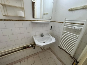Apartment cu 3 camere, bloc 1981- ULTRACENTRAL - imagine 12