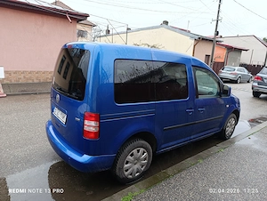 VW Caddy 2012    5 locuri - imagine 4