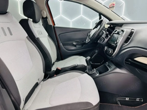 Renault Captur - imagine 18