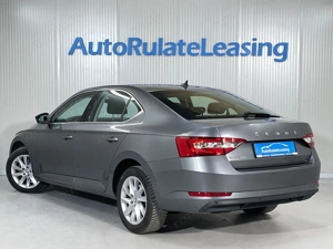 Skoda Superb - imagine 4