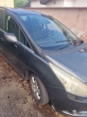 Peugeot 5008 - imagine 3