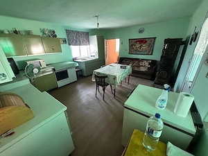 Casă de vânzare