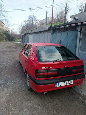 Vând Renault 19 - imagine 4