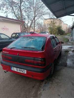 Vând Renault 19 - imagine 3
