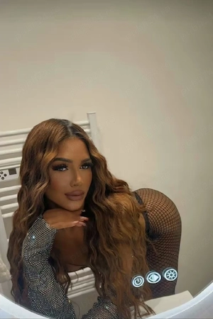 Transexuala Top in Oradea siliconata reală 100% confirm watap
