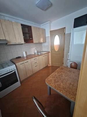 Inchiriez apartament 2 camere Crangasi - imagine 8