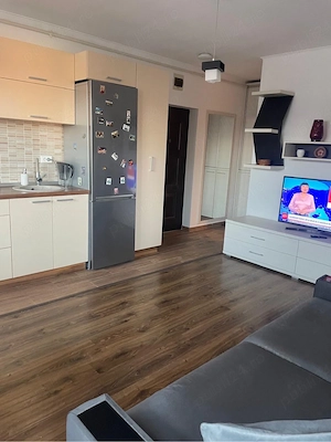 inchiriez apartamant 55 m2 - imagine 4