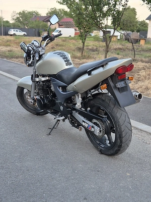 Kawasaki ZR-750  - imagine 5