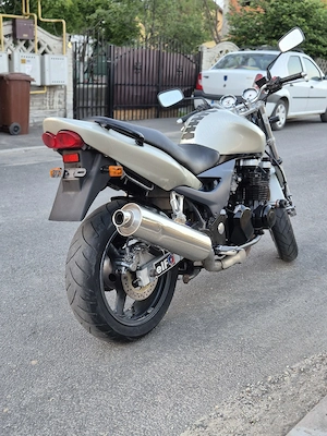 Kawasaki ZR-750  - imagine 3