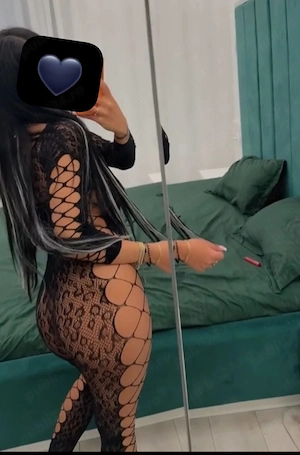  Vanessa!Hai sa ne distram impreuna 