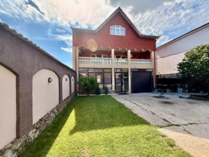 Casă spațioasă P+1 cu demisol, 230 mp, garaj si teren 626 mp – Brestei - imagine 2