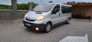  Vând   Opel Vivaro 2.0 CDTI 114 CP   9 Locuri   Webasto   Cruise Control   AC - imagine 4