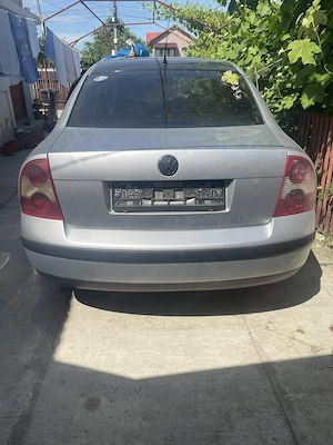 Dezmembrez passat b5.5 2001