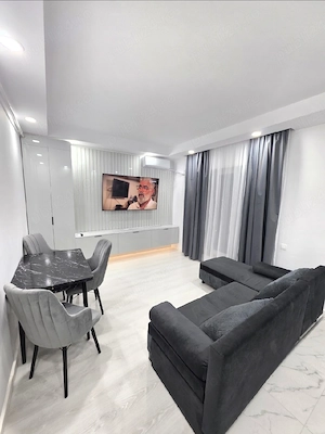 Inchiriere Apartament 3 camere Cosmopolis- loc de parcare inclus