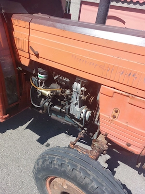 Tractor Universal 445-V - imagine 2