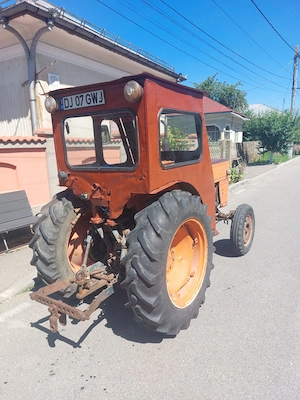 Tractor Universal 445-V - imagine 4