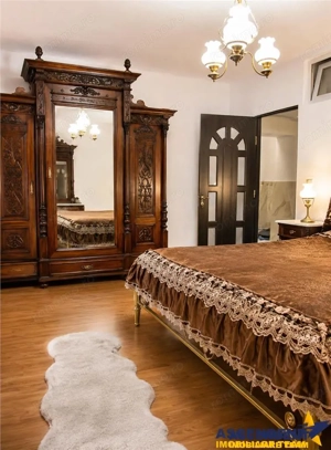 Ultracentral: Elegant nivel in vila, cu terasa, Centrul istoric, Brasov