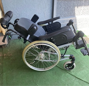 scaun cu rotile carut handicap
