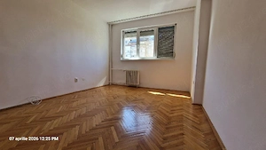 Proprietar vând în Oradea ap. decomandat cu 2 camere în Oradea, situat pe bul. Dacia, et. 4 8. - imagine 4