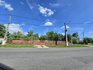 Casă bătrânească, 51 mp, curte 1.100 mp, orașul Titu - imagine 5