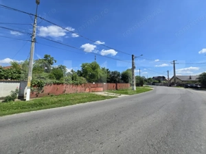 Casă bătrânească, 51 mp, curte 1.100 mp, orașul Titu - imagine 3