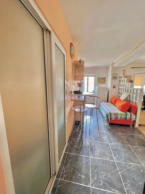 Proprietar, inchiriez studio cu vedere la mare, Faleza Nord, centrala pe gaz, termen lung  - imagine 6