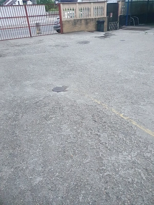 Cu multiple locuri pentru PARCARE inclusiv  masini de tonaj , pe Rebreanu pe Rebreanu,   - imagine 2