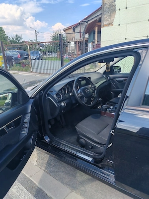 Mercedes W204 - imagine 4