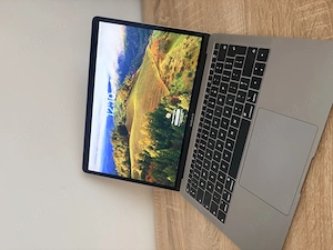 Vând MacBook Air 13", din 2018, culoare space gray