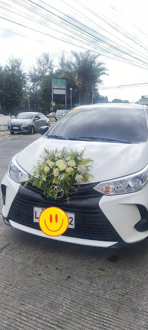 Aranjamente florale de nunta pentru mașini 