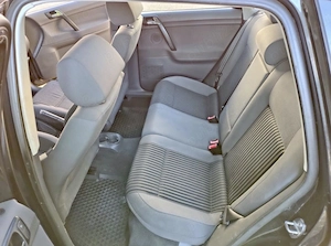 Volkswagen Polo 1,4 benzină 101 Cp - imagine 5