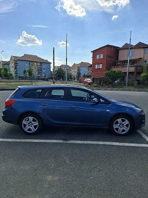 Opel Astra Sports Tourer, an 2016, 1.6 Diesel, inmatriculat  - imagine 2