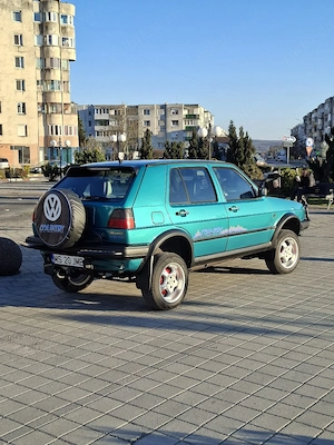 Vw Golf Country Syncro  4 4 1.8 benzina Vehicul Istoric 
