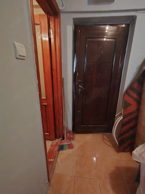 Garsoniera ,Tiglina 1 - imagine 4