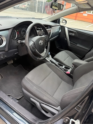 Toyota Auris Tourin Sports Hybrid 1,8 - imagine 5